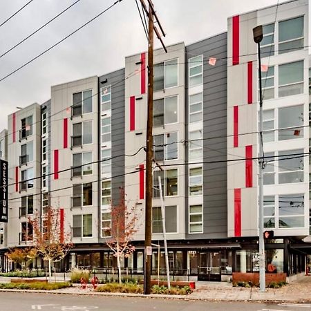 One Bedroom Luxury Apartment Сіетл Екстер'єр фото